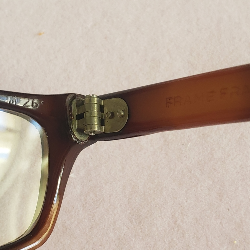 ZYLOWARE | Brown Eyeglasses Frames - Picture 15 of 17